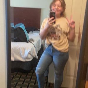 Meet your Posher, Annalee